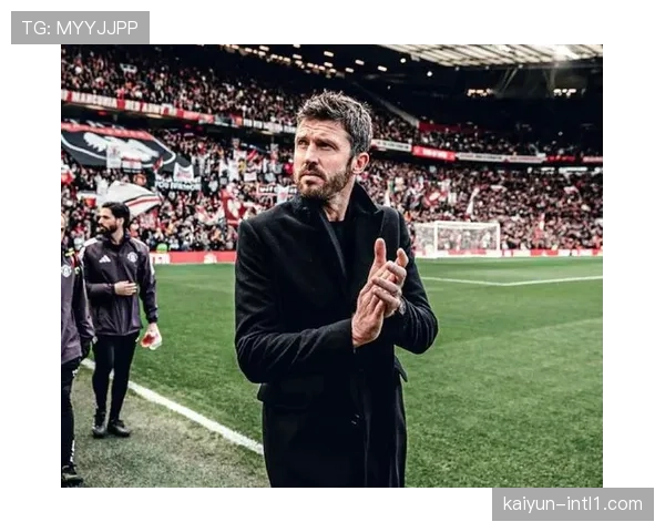 TA独家解析卡里克曼联:场均跑动距离英超第一,反控球哲学成战术核心 TA独家解析卡里克曼联:场均跑动距离英超第一,反控球哲学成战术核心