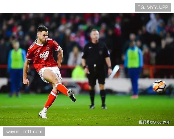 海登海姆二点球争夺,长传解围后落点控制成胜负手 海登海姆二点球争夺,长传解围后落点控制成胜负手